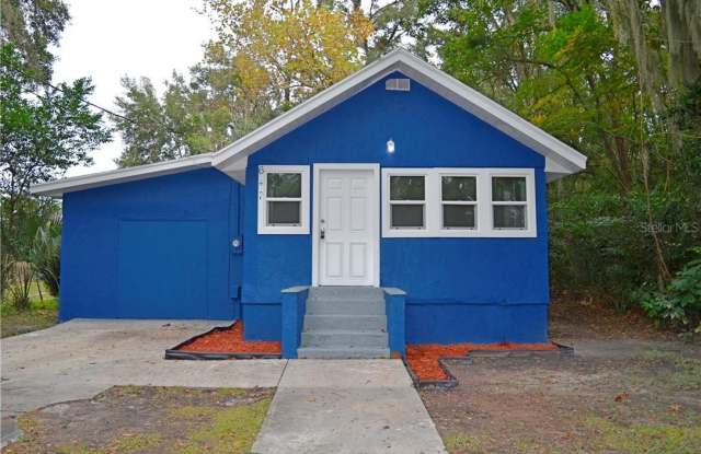 647 S DELAWARE AVENUE - 647 South Delaware Avenue, DeLand, FL 32720