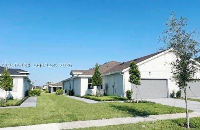 1375 Tangled Orchard Trce Gallery 2