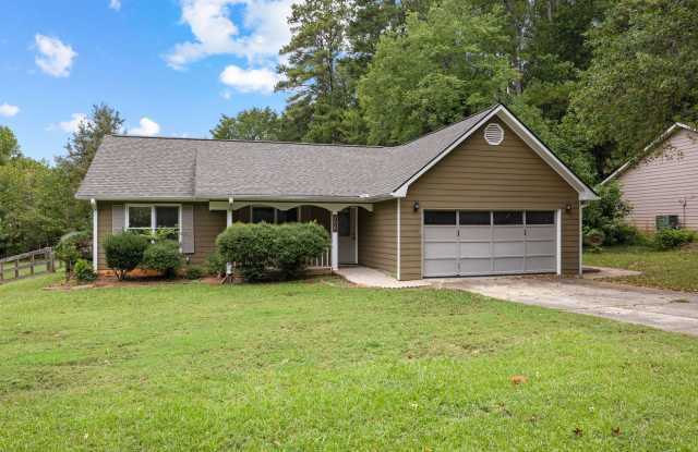 Updated 3 bedroom in Starr’s Mill School District Gallery 3