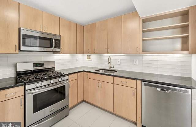 118 MONROE Street unit: 1208 photos photos