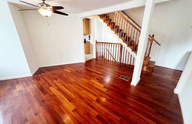 1131 8th St., NE Gallery 4