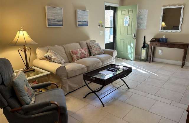 6102 7TH Avenue W Gallery 4