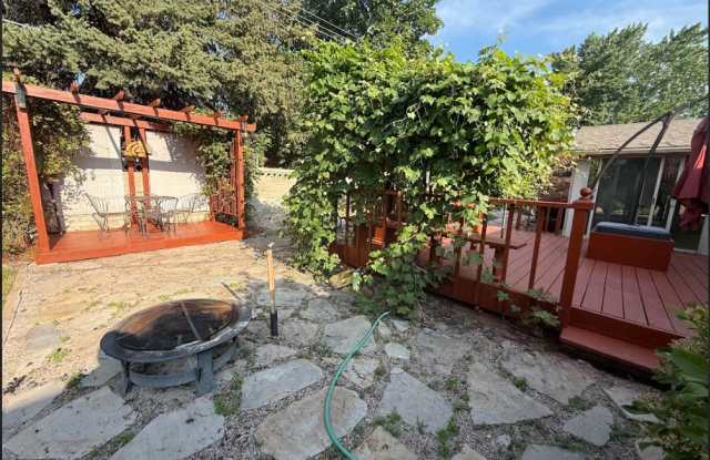 6759 S 2445 E - 6759 South 2445 East, Cottonwood Heights, UT 84121
