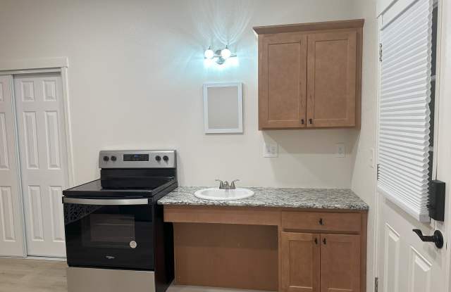 1744 Mariposa Road Gallery 3