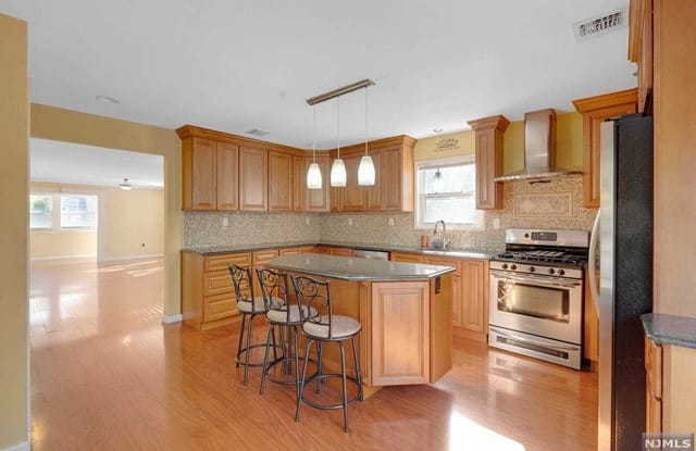 548 Eagle Rock Avenue - 548 Eagle Rock Avenue, West Orange, NJ 07052