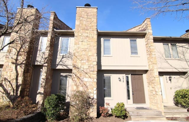 3415 LONDONDERRY LN - 3415 Londonderry Lane, Cave Spring, VA 24018