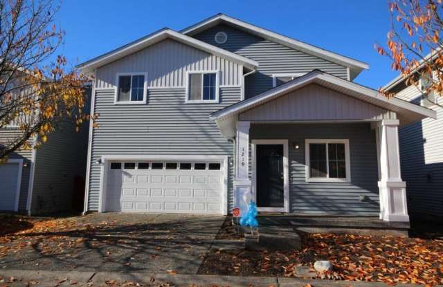 Beautiful 3 Bedroom, 2 1/2 Bath Home in Quiet Neighborhood. photos photos