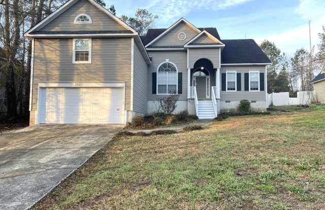 Spacious Home in North Macon photos photos