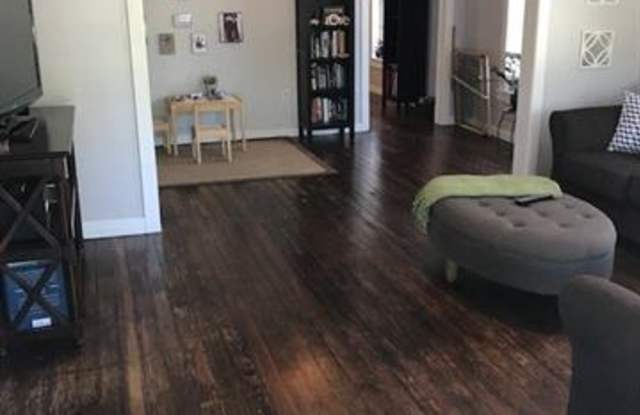 2015 McMillan Avenue Gallery 3