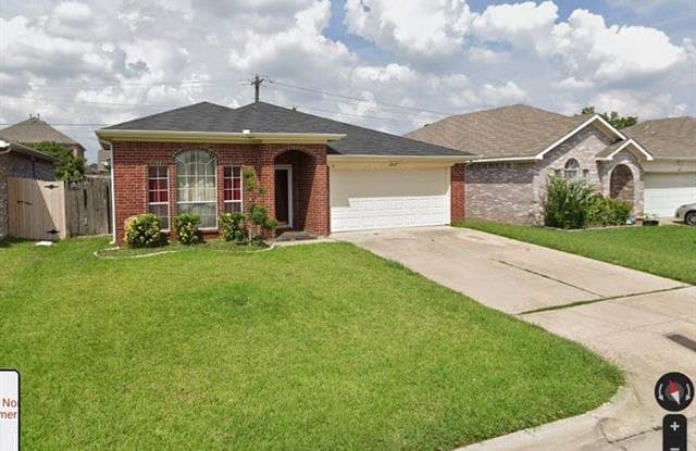 3809 N Summer Trail Drive N - 3809 North Summer Trail Drive, Fort Worth, TX 76137