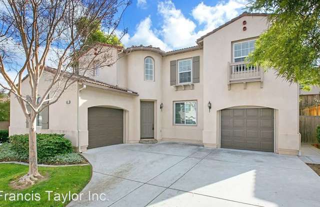 531 Camino Verde - 531 Camino Verde, San Marcos, CA 92078