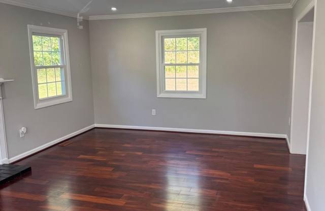 12406 RYLAND Court Gallery 3