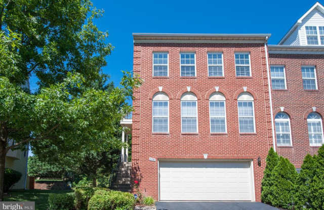 6322 DUNMAN WAY - 6322 Dunman Way, Kingstowne, VA 22315