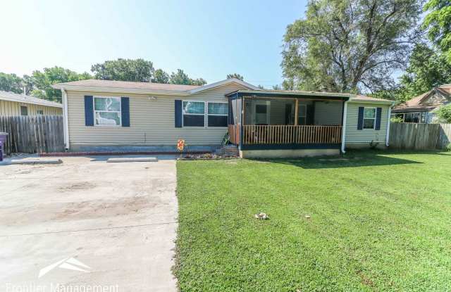 Awesome 3 bedroom 2 bathroom home located in OGDEN KS! photos photos Awesome 3 bedroom 2 bathroom home located in OGDEN KS! photos photos