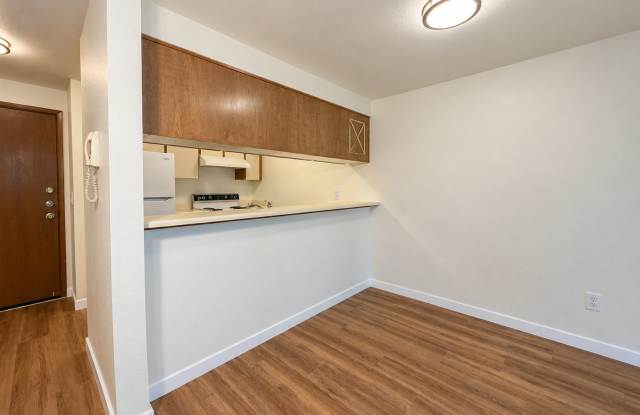 Shorecrest Apartments Gallery 4