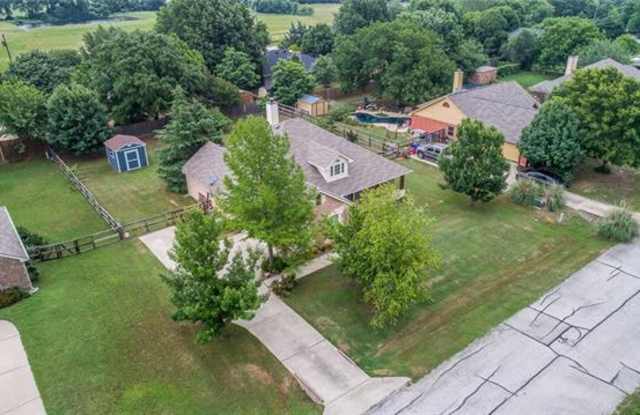 214 Harrison Court Gallery 2