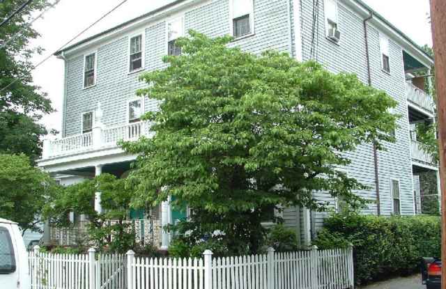 Huge 1 bed with office photos photos