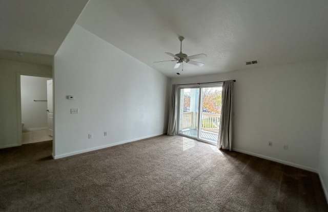 Loveland Living: Spacious Condo with Pool, Gym & More Gallery 3