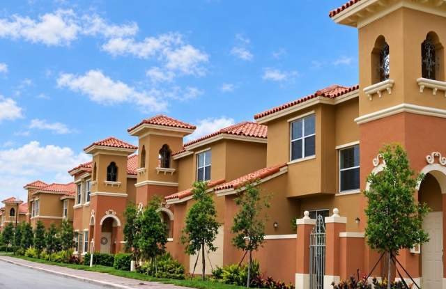 2152 ANCHOR Court Gallery 1