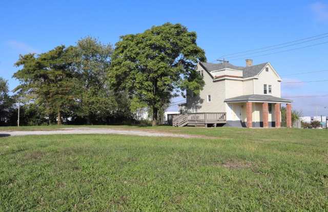 2233 Groveport Road - 2233 Groveport Road, Columbus, OH 43207