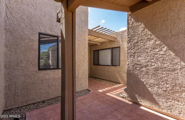 7825 E BUENA TERRA Way Gallery 2