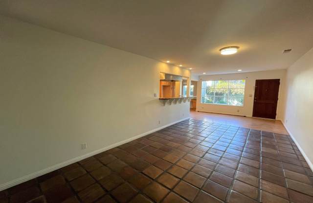 1274 Weymouth Lane Gallery 3