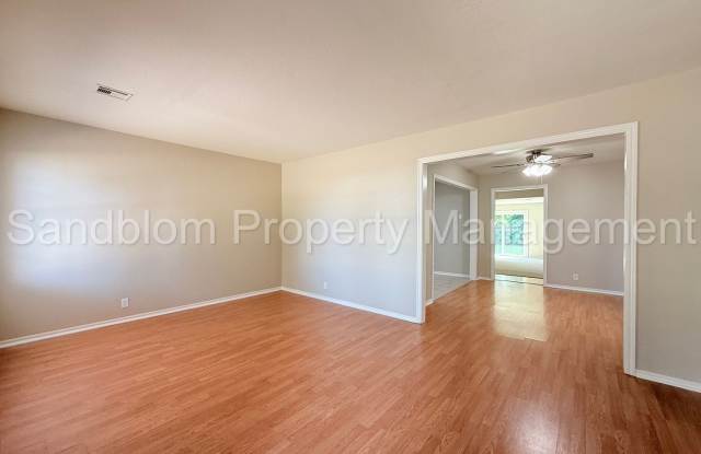 FOR LEASE | Tulsa | Available Now! Gallery 4