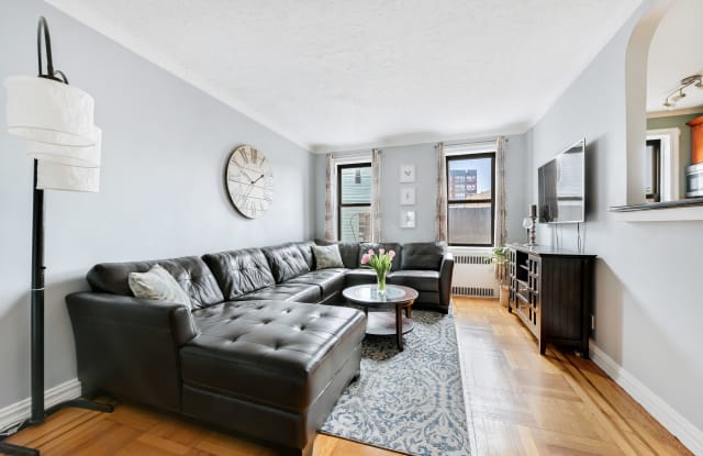 192 East 8th Street - 192 East 8th Street, Brooklyn, NY 11218