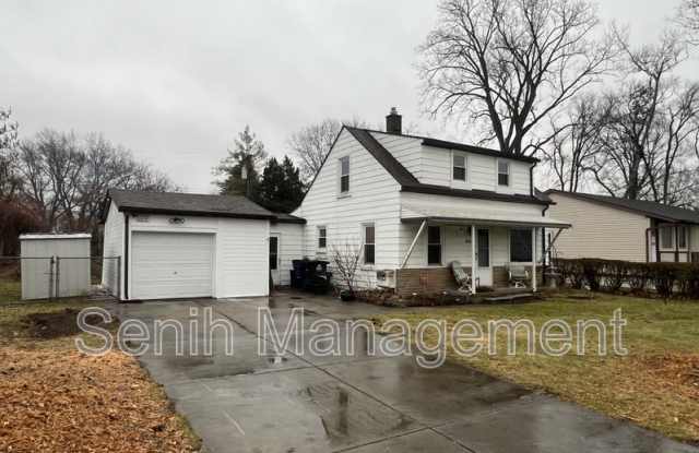 8046 Beatrice Gallery 1