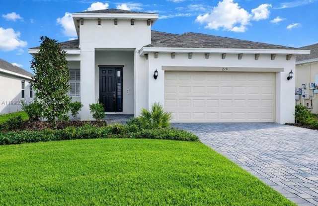 219 BOTTLE BRUSH Dr photos photos