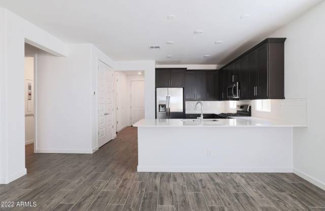 16514 W CHARLOTTE Drive Gallery 3