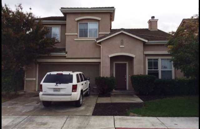 Coming Soon! Great 4 Bedroom Home in Gilroy, Close to Schools and Parks! - 250 Santa Fe Drive, Gilroy, CA 95020