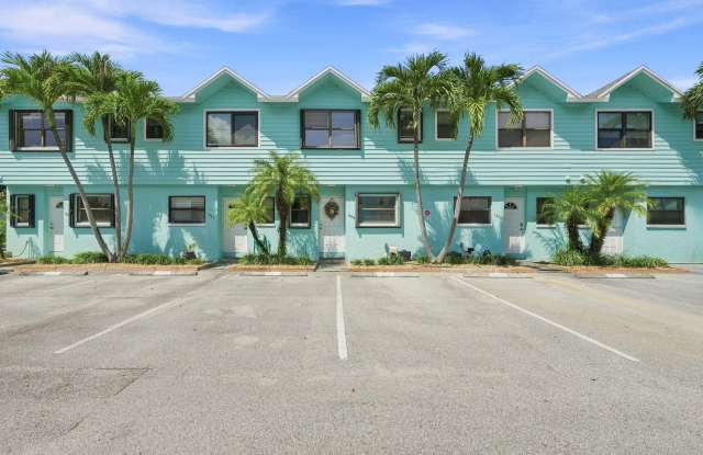 13521 S Indian River Drive Gallery 1