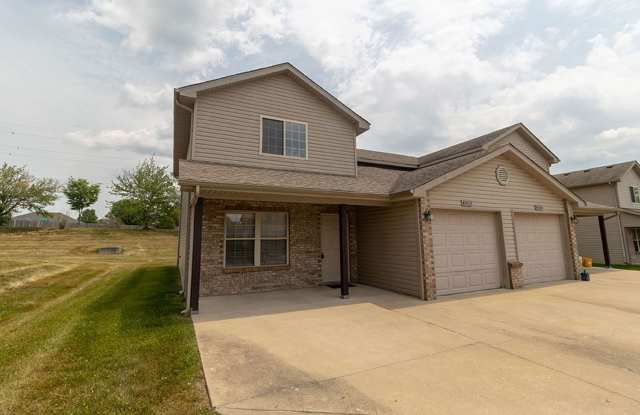 Four Bedroom, Three Bathroom located in Vanderveen Subdivision photos photos
