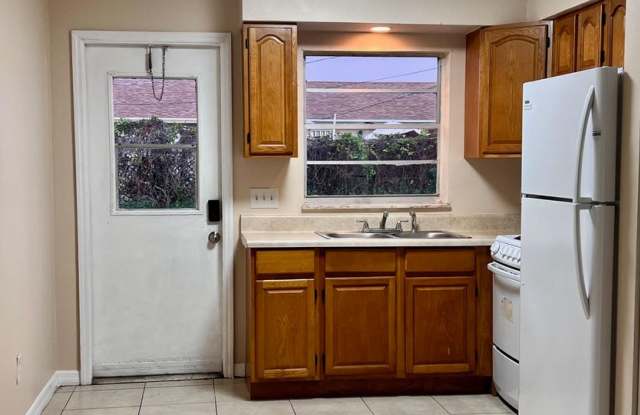 Charming Duplex Gallery 4