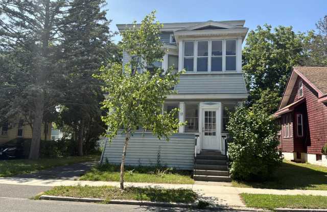 17 Putnam Street Gallery 1