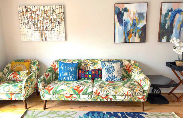 226 STEVENSON Square S Gallery 3