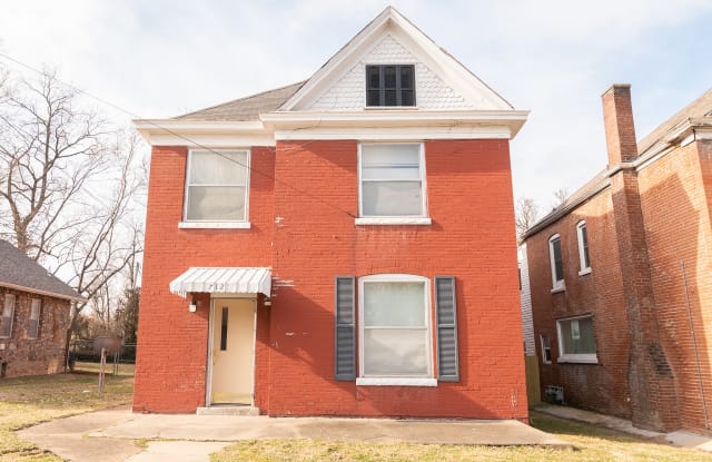 712 East McCarty Street - 1 photos photos