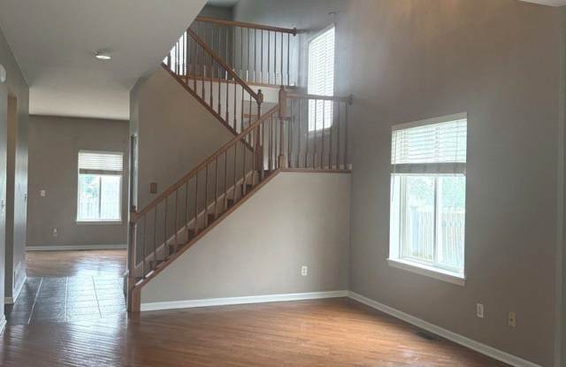 21529 Franklin Circle Gallery 4