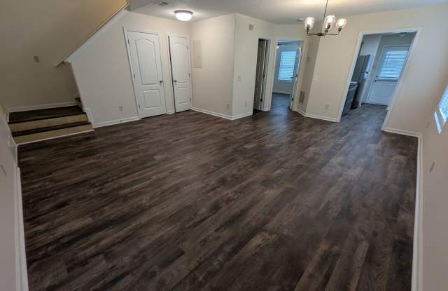 3 Bed/2 Bath Townhome in the Bridgewater Community Gallery 3