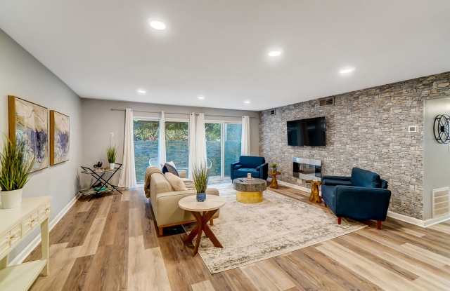 801 Delta photos photos