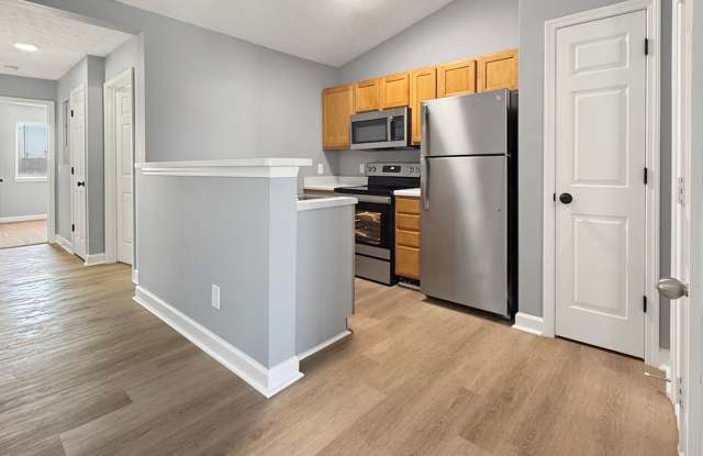 **2 bedroom 2 bath $1199/mo***Evansville, IN*** Pet Friendly**Vaulted Ceilings Gallery 4