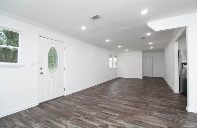150 E Ensley St Gallery 4
