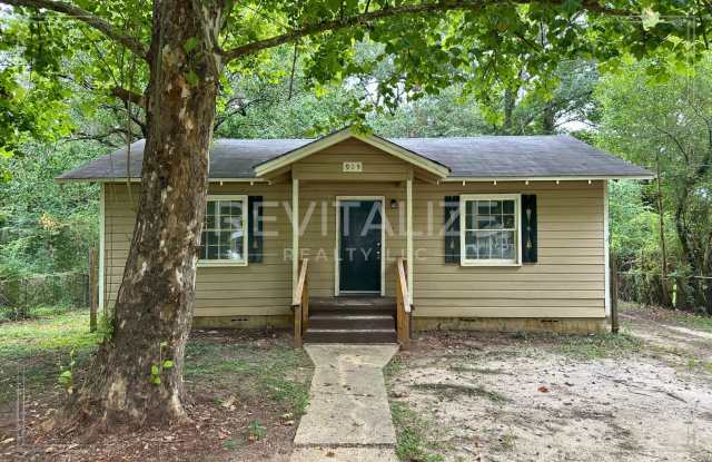 2 Bed 1 Bath Home Close to Interstate Access! photos photos
