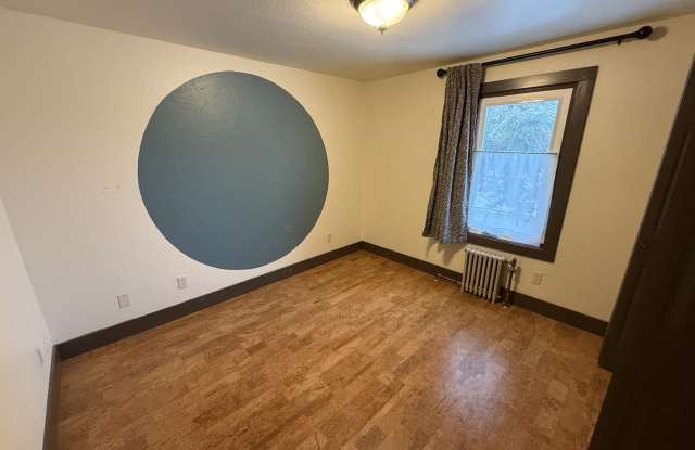 832 1st St W # B - 832 1st Street West, Kalispell, MT 59901