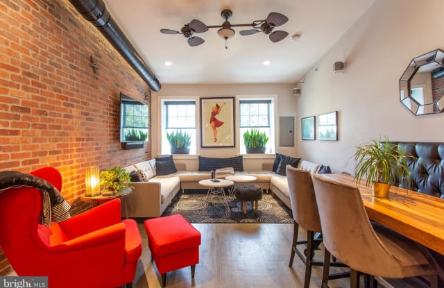 216 MARKET STREET - 216 Market Street, Philadelphia, PA 19106