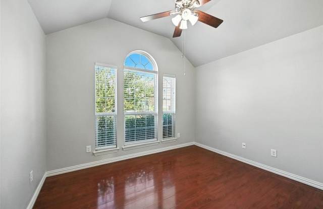 9209 Friendswood Drive Gallery 3