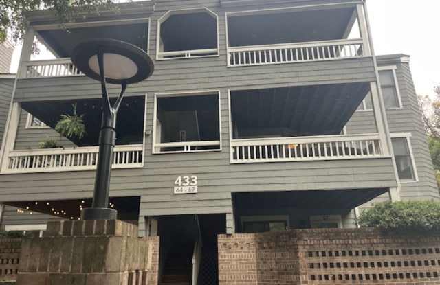 2 bed, 1 bath in Fourth Ward photos photos