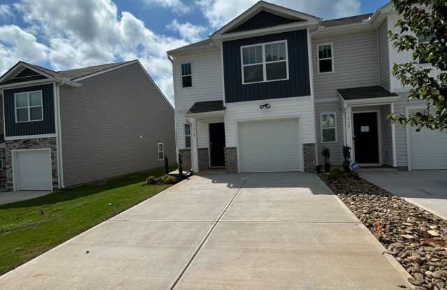 New Construction in the Chestnut Ridge Community Gallery 1