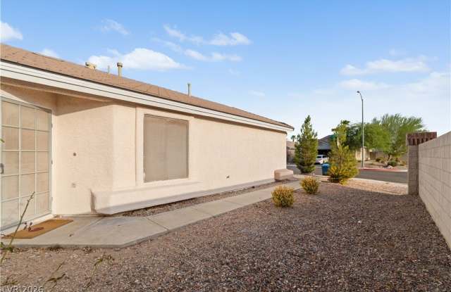 1070 Ashwood Bay Avenue Gallery 3